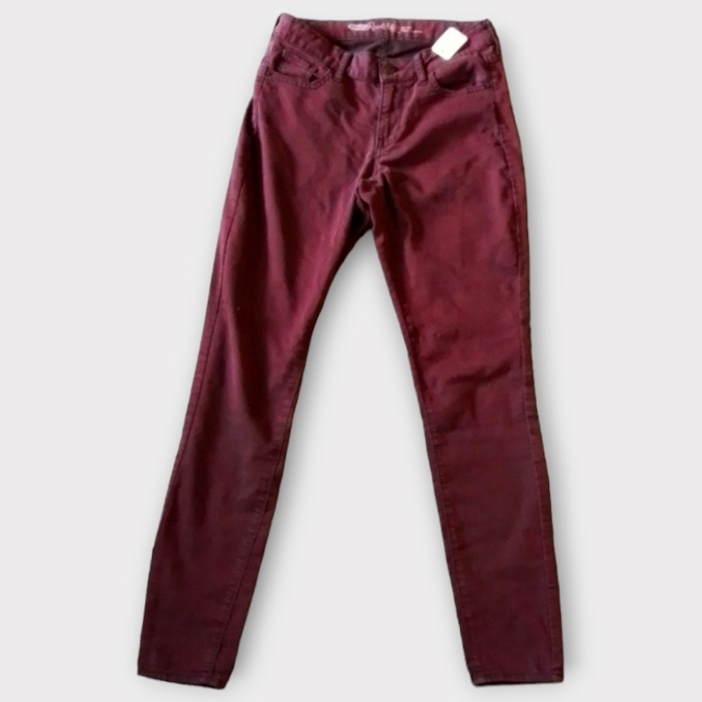 OLD NAVY WOMENS SIZE 6 MID RISE RED JEANS